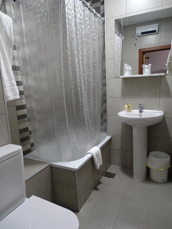 Hostal Argentina Caces Exterior foto