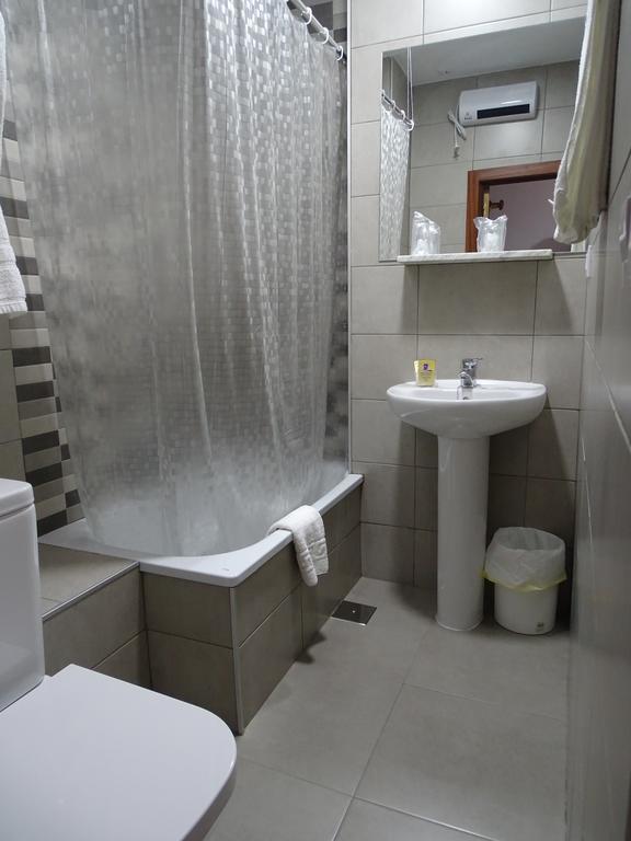 Hostal Argentina Caces Exterior foto