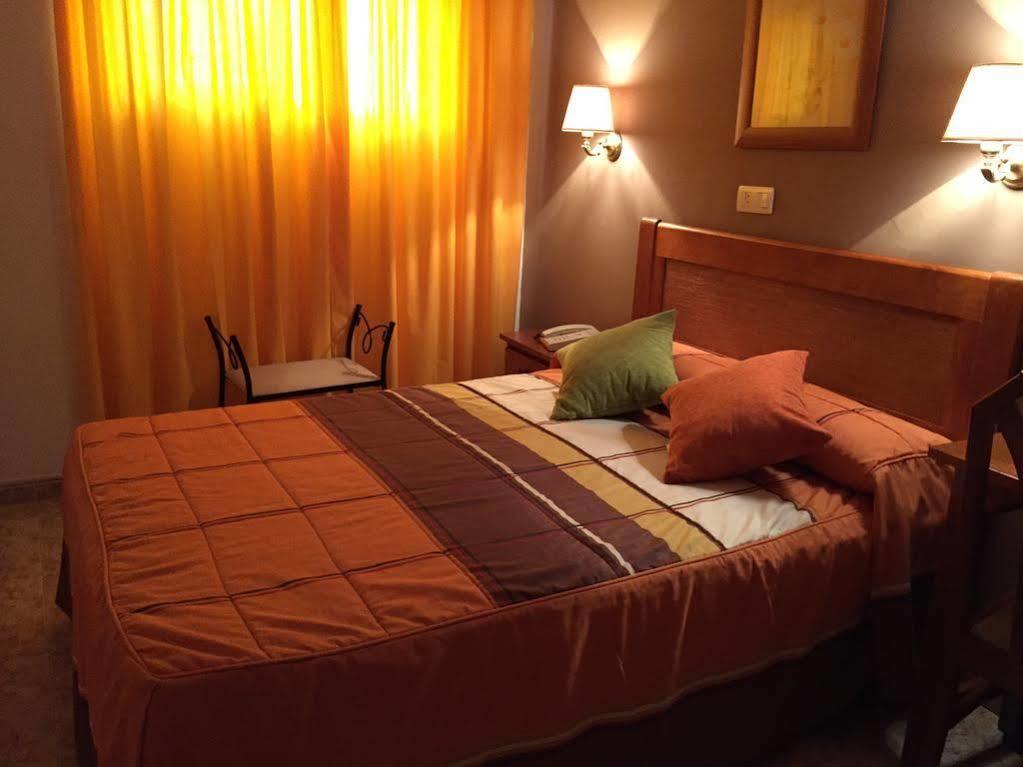 Hostal Argentina Caces Exterior foto